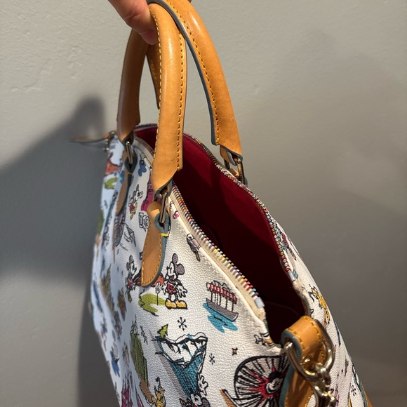 Dooney & Bourke Disneyana Disney Disneyland White Leather Full Size Bag Purse - Picture 11 of 12